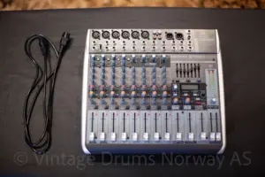 Behringer XENYX X1222USB 12 kanals Analog Mikser #118