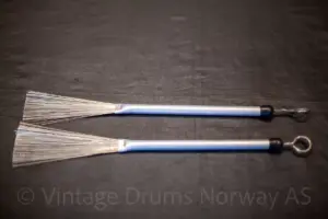 Visper med aluminiumshåndtak #437