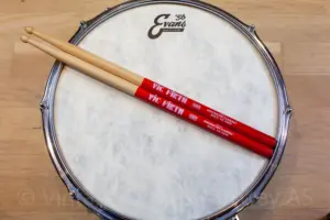 Vic Firth ROCKVG American Classic Rock Hickory Vic Grip