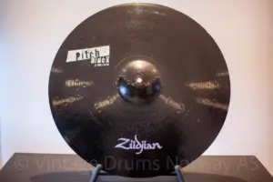 Zildjian 22" Pitch Black Ride #664