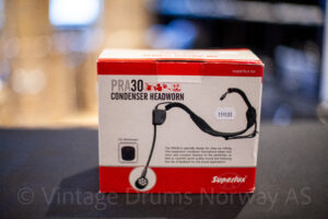 Superlux PRA30 Condenser Microphone med hodebøyle